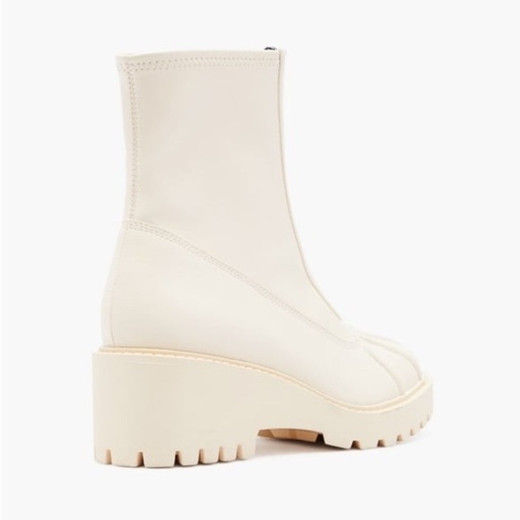 SHOE DAZZLE Adabelle Ankle Lug Sole Platform Chelsea Birch Ivory Boots Size 10 - Picture 4 of 10